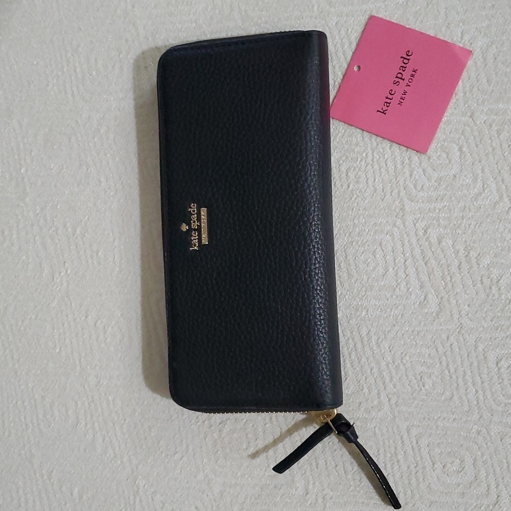Kate Spade Black Lindsey Jackon Street Wallet, like new, WITH TAGS